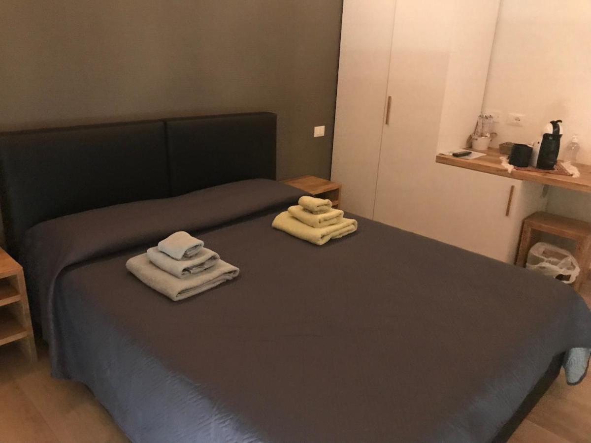 Hotel Dimora Aurora à Pastrengo Extérieur photo